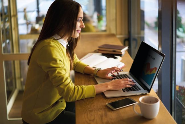 3M Bright Screen Privacy Filter for 15.6 Inch Laptop 16:9 BP156W9B image 2