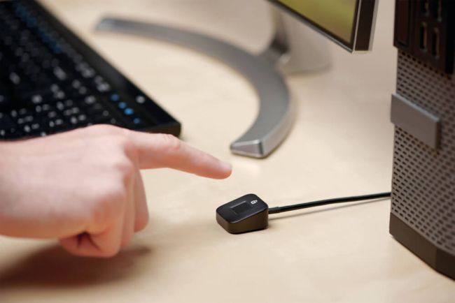 Kensington VeriMark Desktop Fingerprint Key Black K62330WW image 3