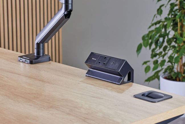 Fellowes Power Desk Type G UK/IE 1 Socket 1 USB-A + 1 USB-C Port Black 100136980 image 6