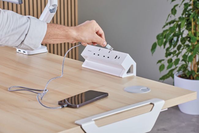 Fellowes Power Desk 2 Type G UK/IE 2 Sockets 1 USB-A + 1 USB-C Port White 100137181 image 7