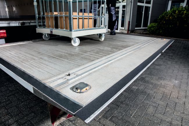 Durable Duraline Grip+ Anti-Slip Tape 50mm Black 109601 image 5