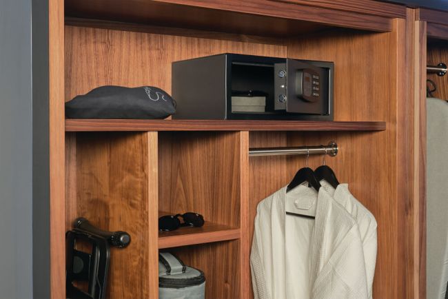 Whitehall Digital Compact Safe Black 7363 image 3