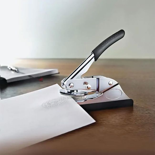 Q-Connect Custom Embossed Press Round 40mm +Redeemable Voucher KF96750 image 5