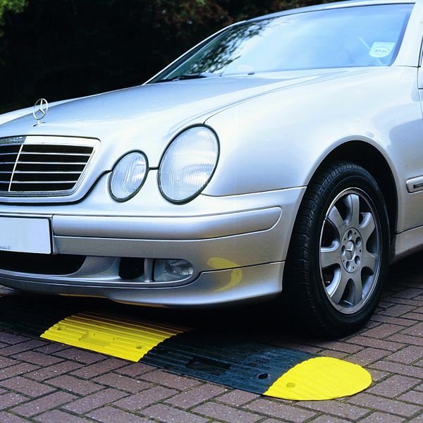 Speed Ramp Yellow Section 397072 image