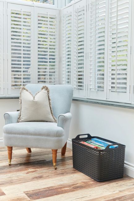 Strata Large Urban Store Basket with Lid 24L Charcoal Grey XW124-CHA-VW image 4