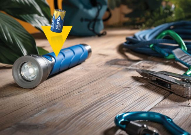 Varta Longlife Power C Alkaline Battery 1.5V (Pack of 4) 4914121424 image 4