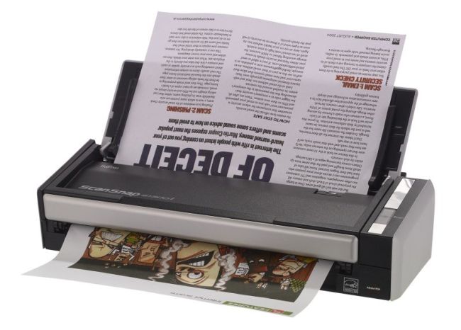 Fujitsu S1300i A4 Mobile Sheetfed Scanner  scanning