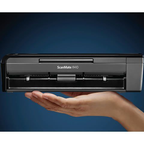 Kodak ScanMate i940 A4 Document Scanner in hand